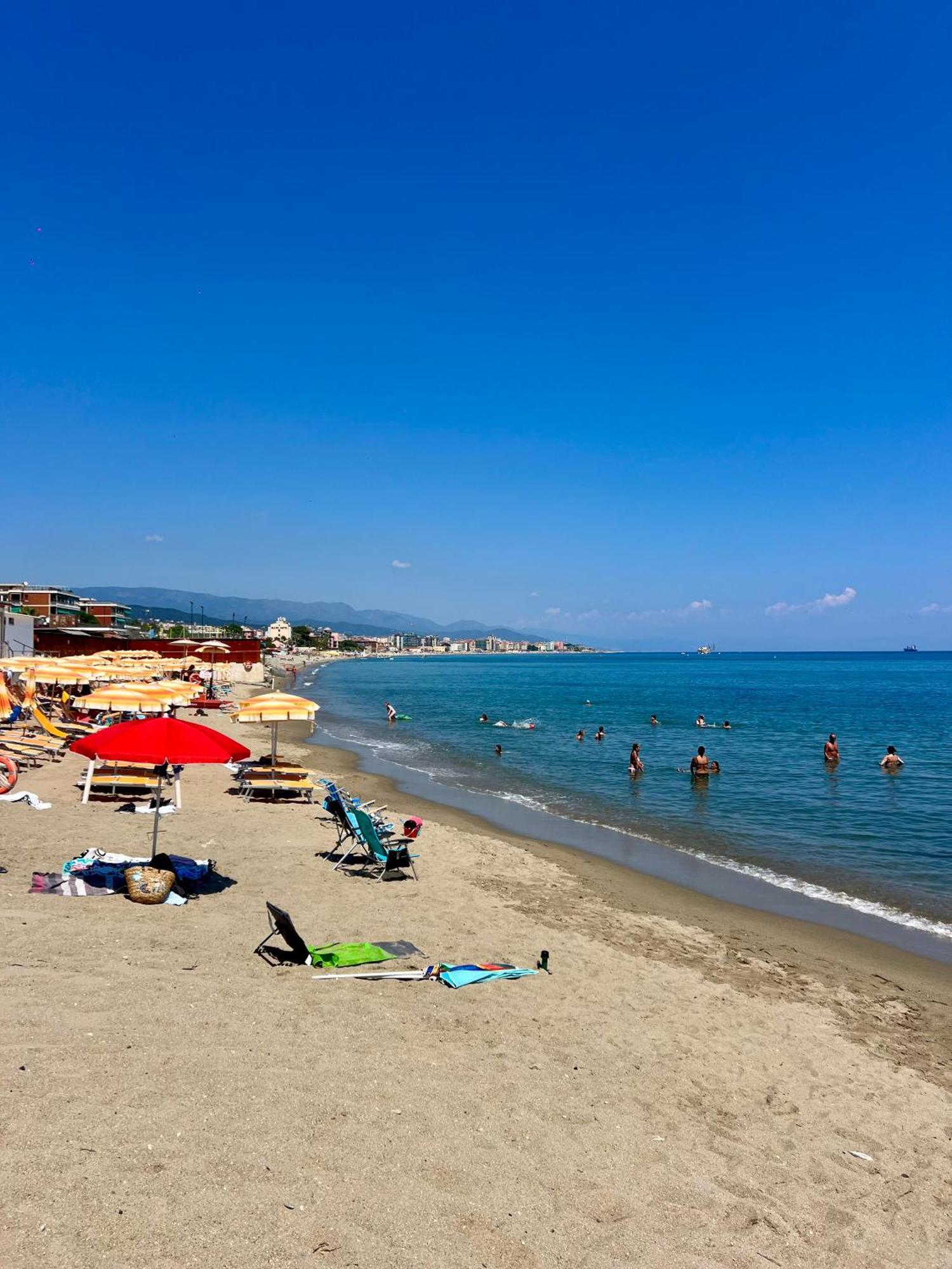 Appartamento Con Accesso Privato Spiaggia Savona Buitenkant foto